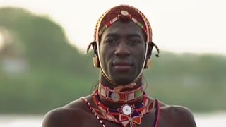 دختر زیبایی که با یک جنگجوی آفریقایی وحشی اهل قبیله ماسایی ازدواج میکنه و نامزدشو رها میکنه