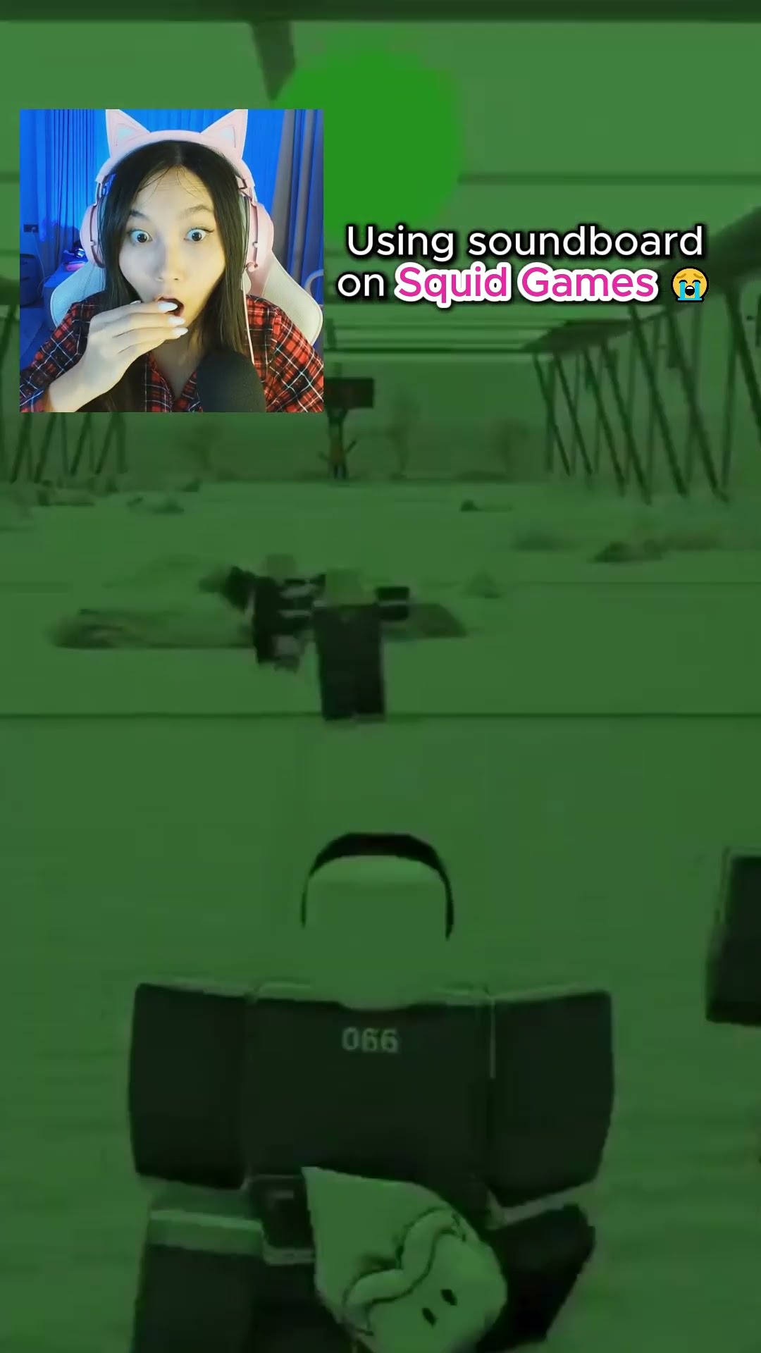 I didn’t expect this to work? #roblox #robloxshorts #squidgame