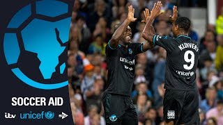 Famous Clarence Seedorf scores third goal for World XI | Soccer Aid for Unicef Wealth