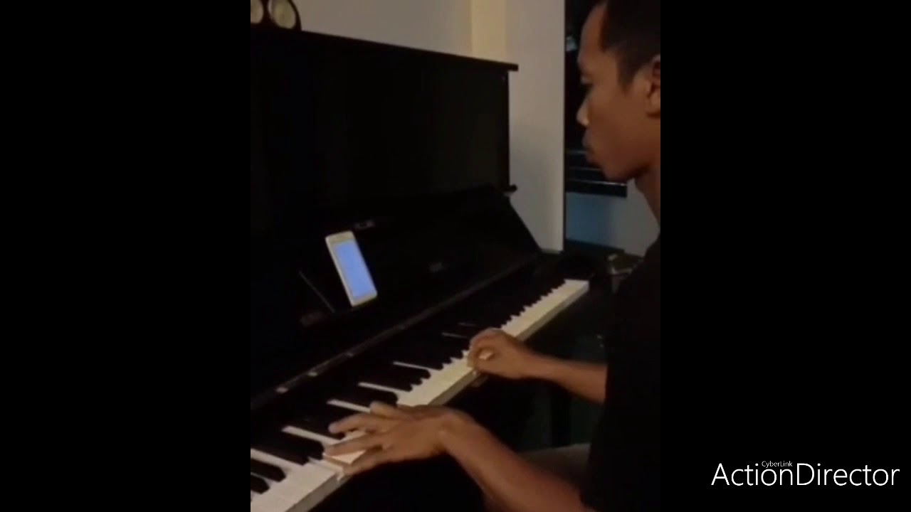 Hati yang terluka (Broery Marantika) cover - YouTube
