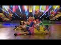 Lag "Less dance, more show" uppträder - Let’s Dance (TV4)