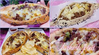 Turkish pied pizza قوارب البيتزا التركية باللحمة المفرومة