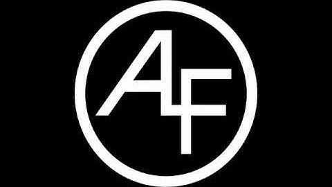 Program untuk input dan menampilkan isi array multidimensi data mahasiswa sebanyal 5 orang