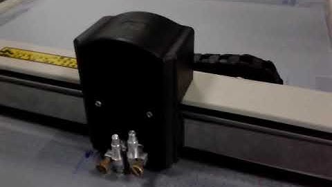 AOKE CNC flatbed PVC cardboard paper packaging box sample maker cutter die cutting plotter machine