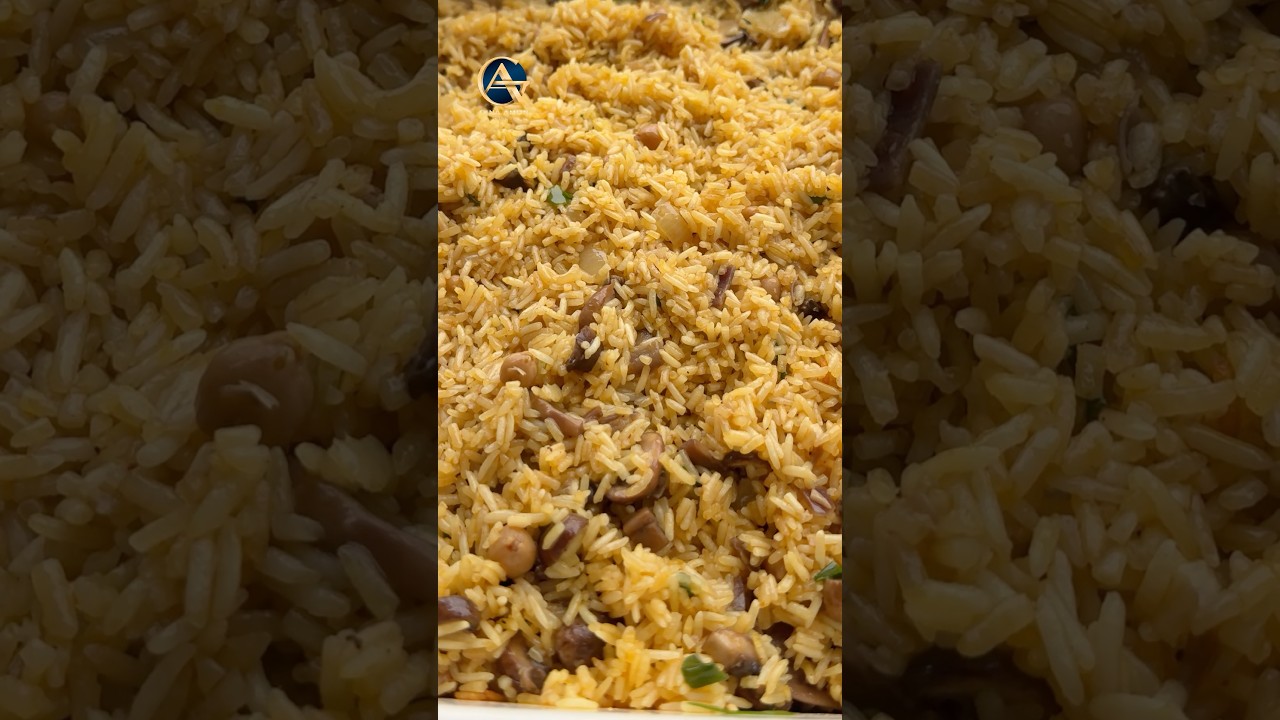 Oven baked rice recipe #tasteofghana #food #nigerianfood #howtomakewhitesaucepasta #eggroll #foodie