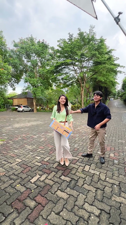 Aduh Attar pakai telat nangkepnya, untung Aini nggak jatuh!