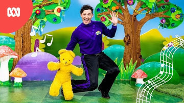 🎵 Lachy Gillespie performs Wobbly Walk 🧸 | Play School Show Time | ABC Kids