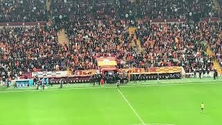 Galatasaray Taraftarı Ali Palabıyık’ı Soyunma Odasına Sokmuyor! Galatasaray-Alanyaspor (23.10.2022)