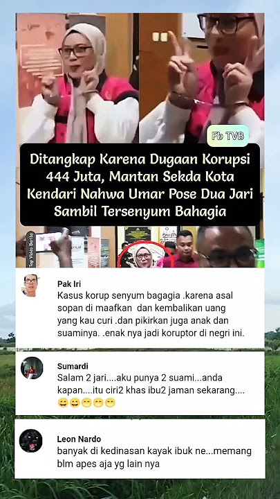 Salfok dengan gayanya dengan pose 2 jari