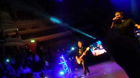 Example Shot Yourself In the Foot Again Live - Teenage Cancer Trust Concert