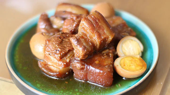 Caramelized Pork and Eggs (Thit Kho Tau) | Helen's...