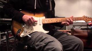 Dire Straits licks on 1954 Fender Stratocaster chords