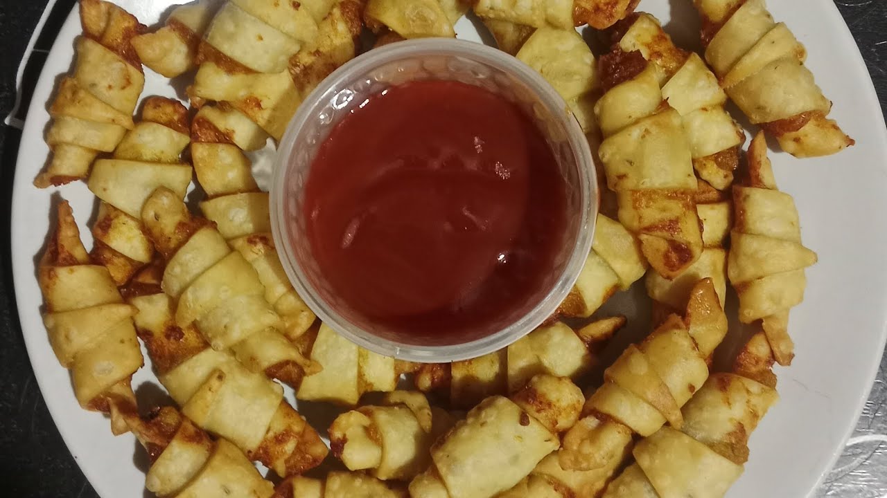 4/30 Day's Ramzan Challange Me Potato Crispy Roll Recipe ऐसे बने सब घर वाले खुश हो गए#trending#viral