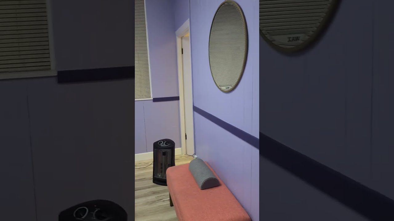 I moved my waxing business from a salon suite to an office space!