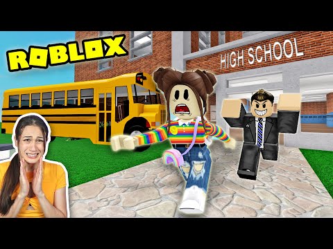 ROBLOX ESCAPE SCHOOL: ONTSNAPPEN AAN DE ENGE LERAAR! -OBBY- || Let's Play Wednesday