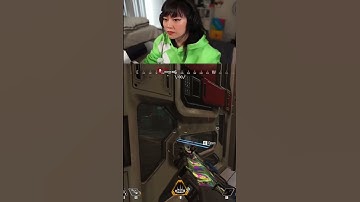 I love how my friends hype me up 🥺 #apexlegends