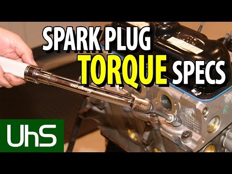 Video: Kailangan ko bang i-torque ang aking mga spark plugs?