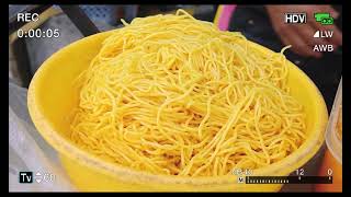 Masterful Chinese Family: Expertly Crafting Fried Noodles - Penang Street Food