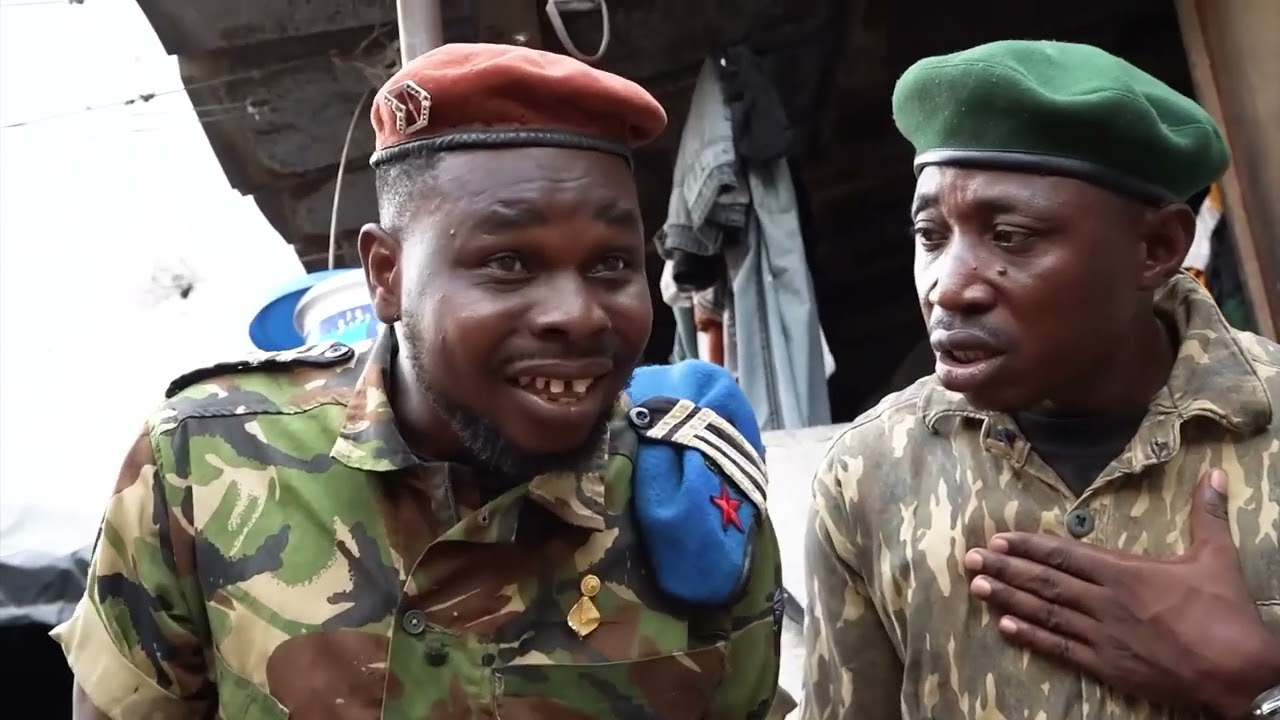 Le Militaire  au Placali Drôme  Kouame veut Frapper Ablo djassa Dans ça Cabine