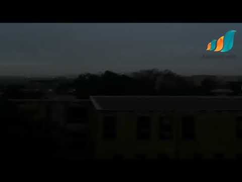 مباشر منذ قليل صور مباشرة لدخول الاضطراب وبداية الامطار البرج البحري مراسلنا زين الدين