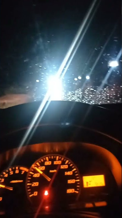 Story wa nyetir mobil di malam minggu