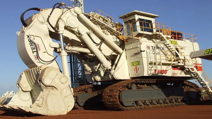 Top 5 Largest And Most Powerful Hydraulic Excavators In The World