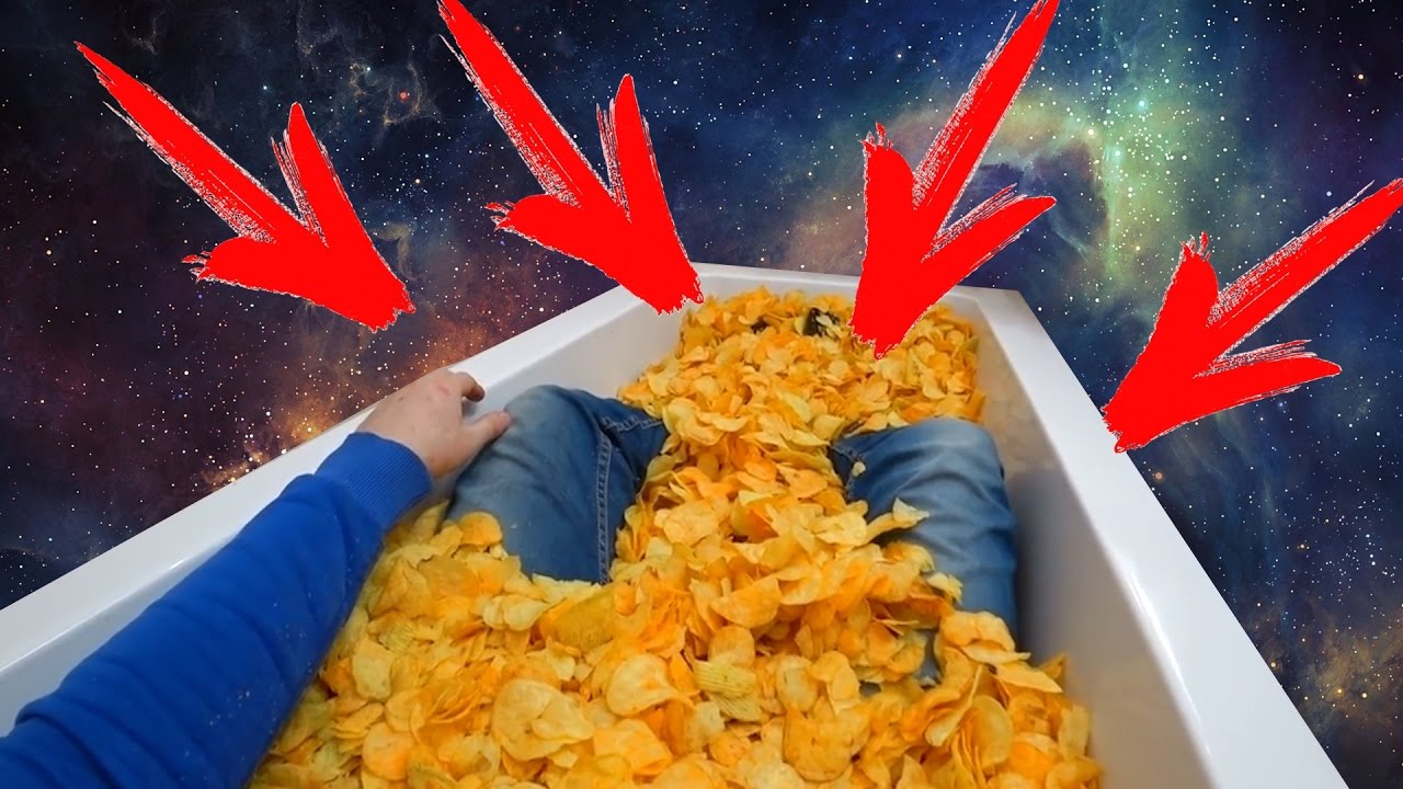 МУЖИК НЫРЯЕТ В ВАННУ ЧИПСОВ - YouTube
