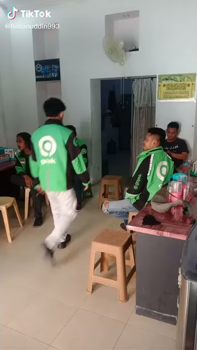 Keselnya orderan Gojek dicancel