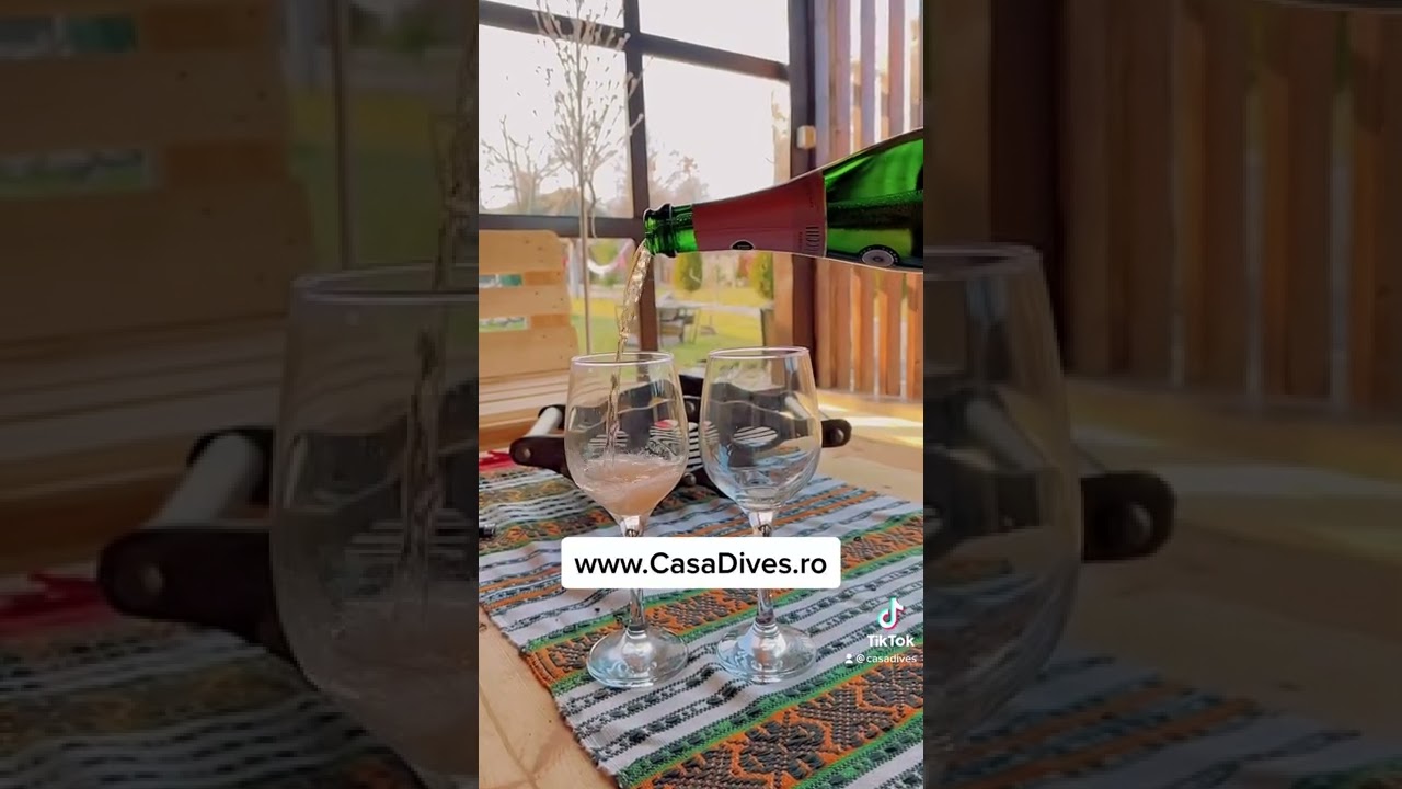 💆🛀🏽🕯🍵 “Aventuri la Casa Dives în Transilvania": pensiune cu bucate bio, baie la ciubăr