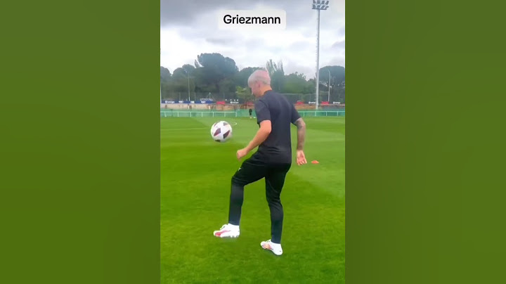 GIVE GRIEZMANN is FLOWERS💐#antoinegriezmann #griezmann #firsttouch#footballer#french#viralvideo#fyp