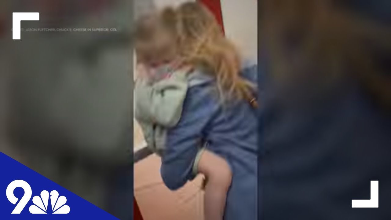 RAW: Guests evacuate Superior Chuck E. Cheese as grass fire moves closer