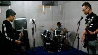 Download Lagu Muse plug in baby cover music by afterlifeband