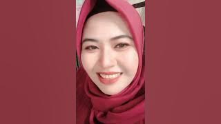 Jumpa lagi emak emak jilbab di kondangan 