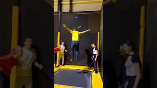 TRAMPOLINE POST IT CHALLENGE 😃😃😃😱😱#youtubeshorts #shorts