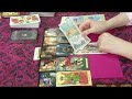 Se le escapó tu nombre llamando a otra persona ? Como fue ? Tarot interactivo del amor