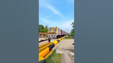 Old Face Medha Emu Local Skip RailGate #shorts #viralvideo #4k #indiantraininfo