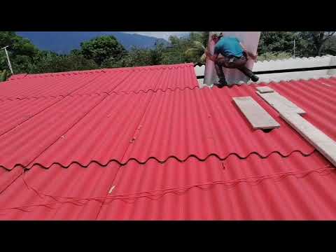Video: ¿Puedes caminar sobre un techo de fibra de vidrio?