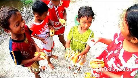 Trẻ em và người lớn tuổi xóm nghèo "Thmo Ít" dưới chân núi nhỏ, An Tức, Tri Tôn, An Giang 08/12/24