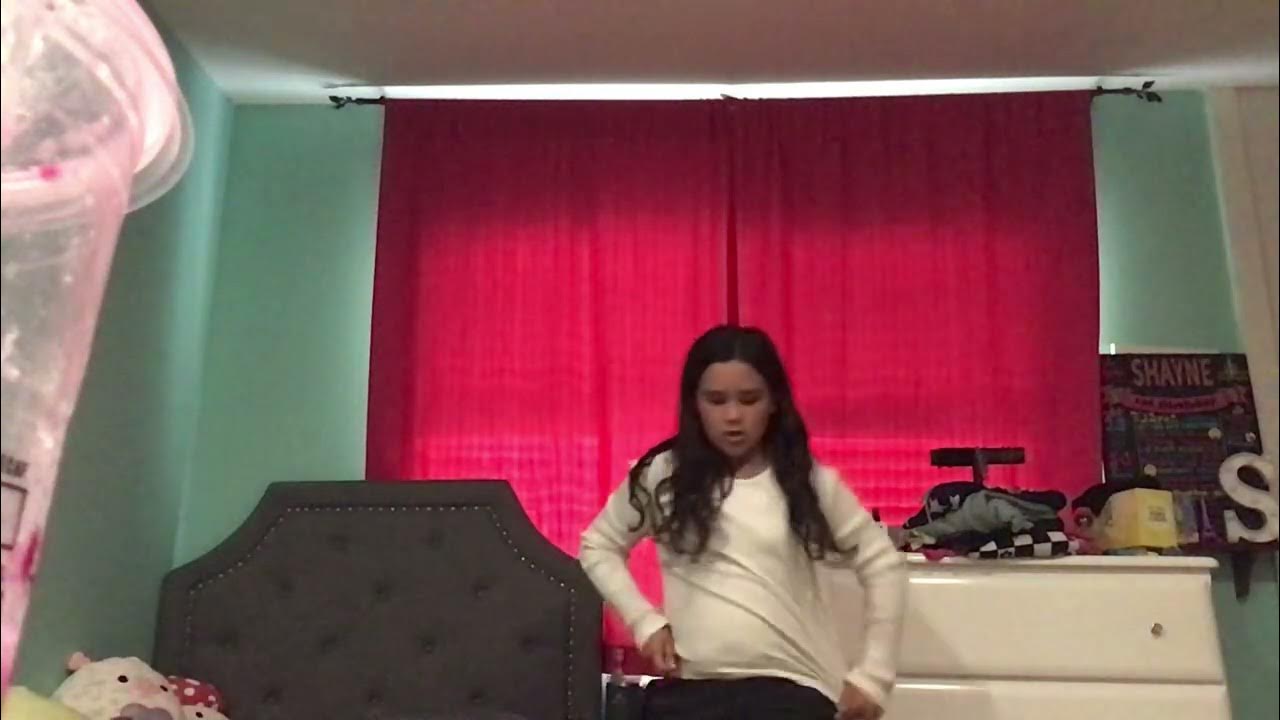 real footage of me cleaning and singing embarrassing dident know i was