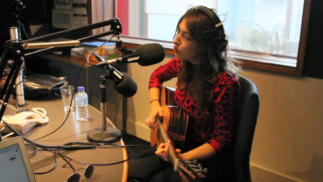 Gabriella Cohen - 'I Feel So Lonely' (Live on 3RRR Breakfasters)