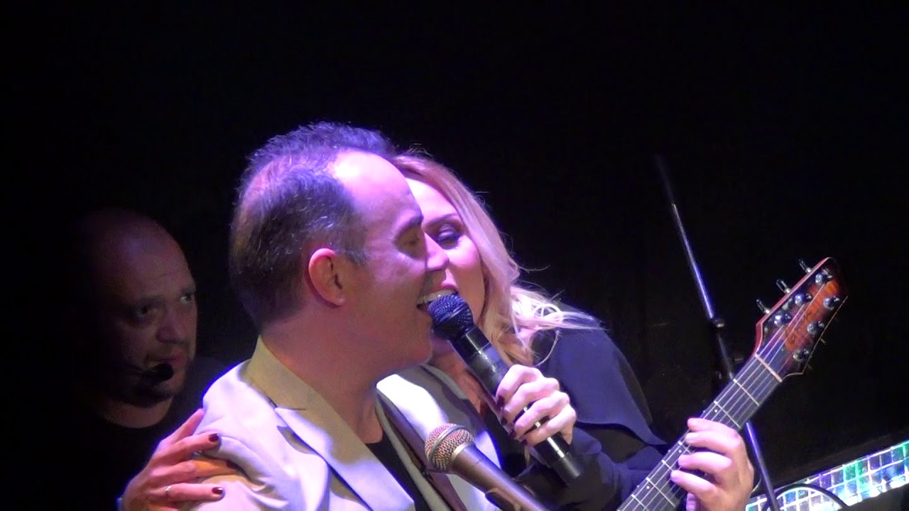 Πέγκυ Ζήνα & Δημήτρης Υφαντής ~ Γιάννη μου το μαντήλι σου | Ο ήλιος βασιλεύει