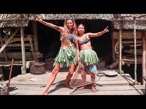 SAILOR GIRL LIVES WITH MENTAWAI TRIBE  | Sailing Indonesia (Sailing Nandji) Ep144