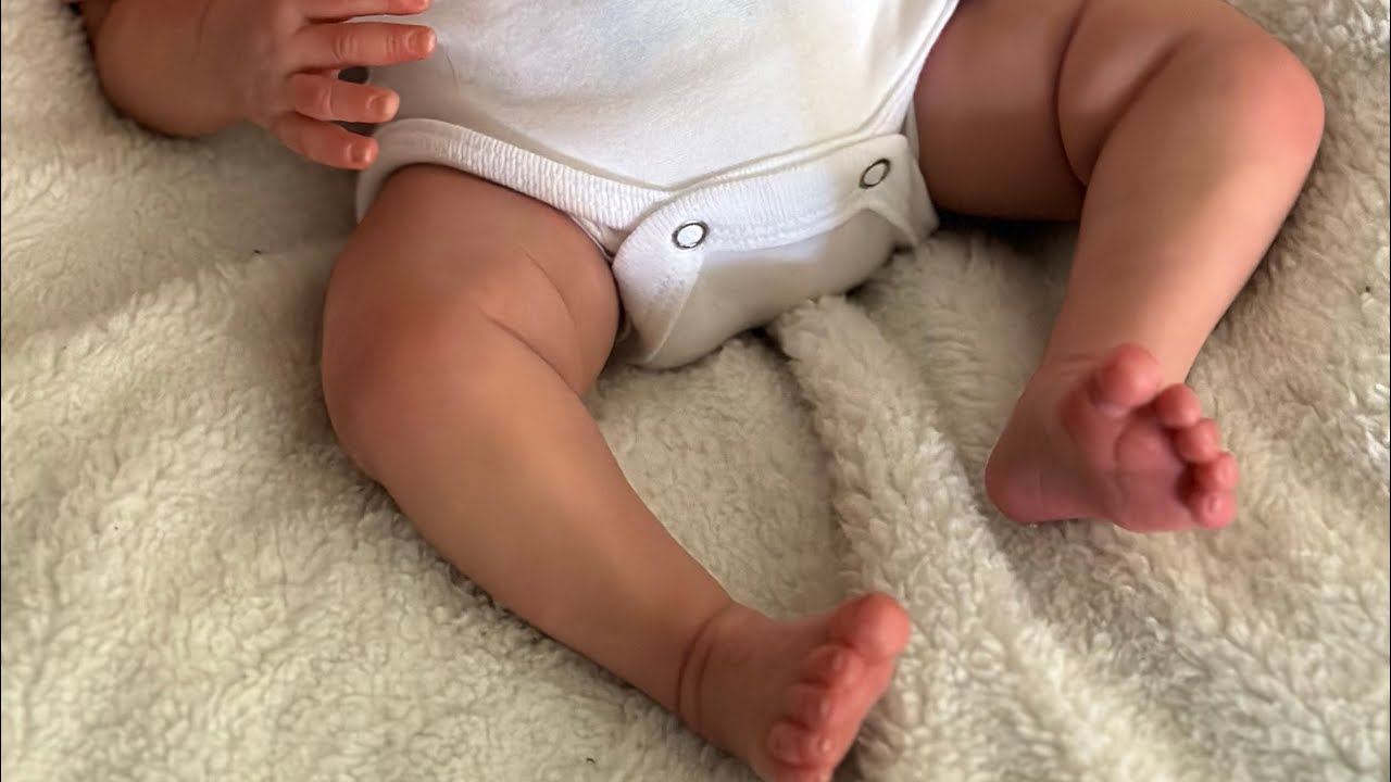 Unboxing….come see this gorgeous new baby! Gender & Name reveal. @chasitysreborns7350