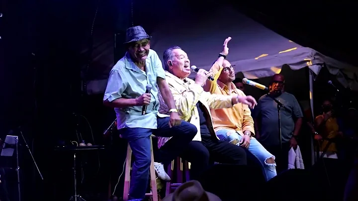 Ramon Rodriguez y Tito Nieves cantan Los Rodriguez...