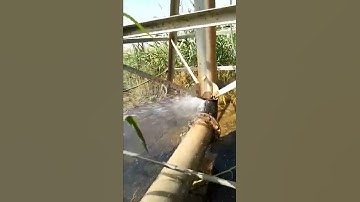 Center pivot elbow pipe leaking