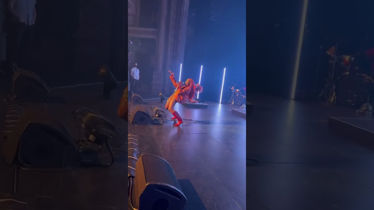 Dawn Richard Performing Pressure! 