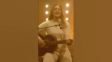 Zina Daoudia Sur Scène Official Clip زينة الداودية سير سين 2025 