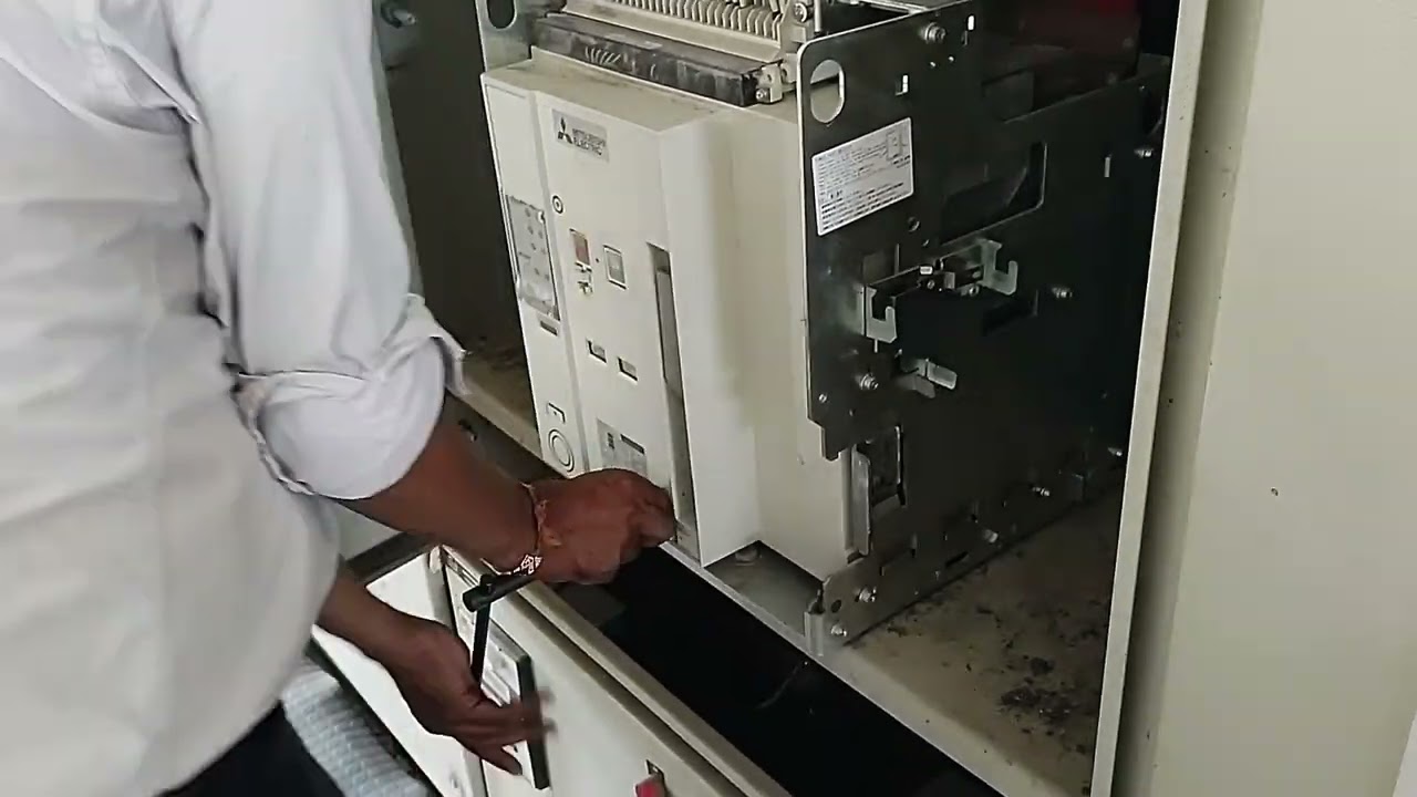 Mitsubishi ACB(Air Circuit Breaker AE3200)