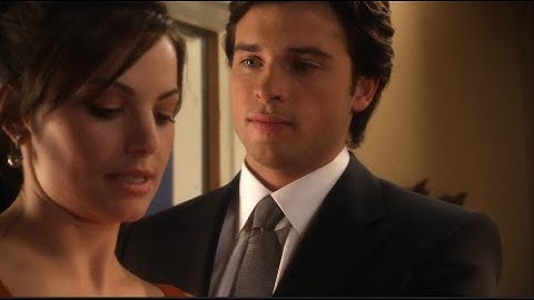 Smallville || Bride 8x10 (Clois) || Clark Admires Lois Before the Wedding [HD]