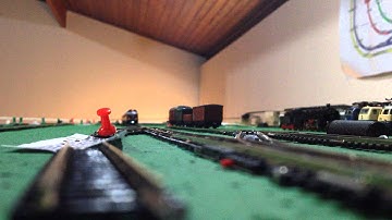 EPR - Eric Paul Railway - DB 221 pulling Minitrix 15876 wagon set